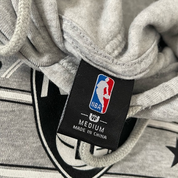 NWT NBA Brooklyn Nets Hoodie Mens Size Medium - Picture 7 of 7